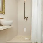 Daire Spacious And Bright With Balcony Near Mtp By Renters Poznan